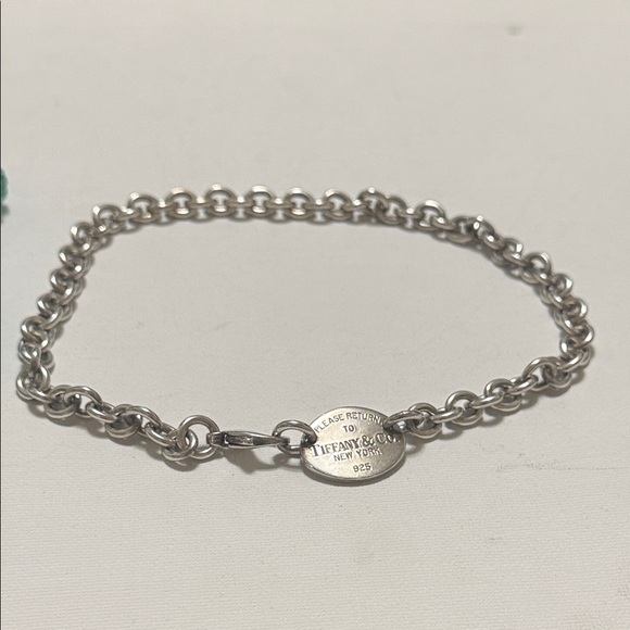 Please Return to Tiffany&Co. Choker 925 Sterling Silver 15’ Necklace W/ Pouch - Picture 4 of 17